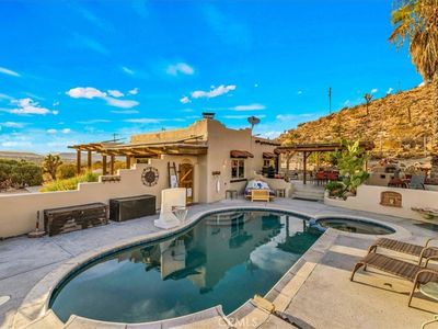5484 Paisano Ln