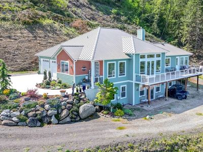 413 Mount Place