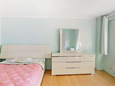 448 Neptune Ave APT 17A