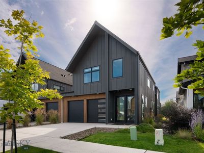 1353 Windrow Dr