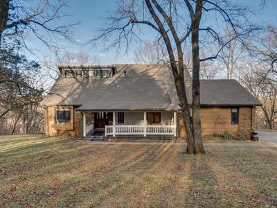 2497 E Farm Road 194