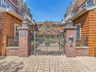 325 Channing Ave APT 104