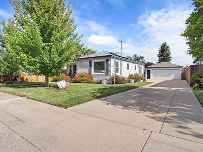 717 Tamarack Dr