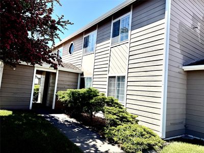 1704 1st Ave W