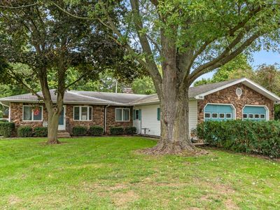 706 W Saint Joseph St