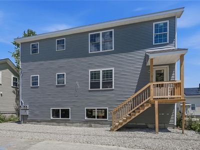 10 Hillard St