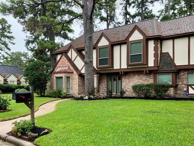 17307 Lazy Hill Ln