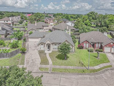 8714 Emerald Heights Ct