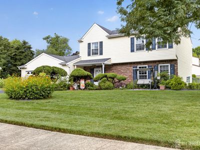 2 Dennison Pl