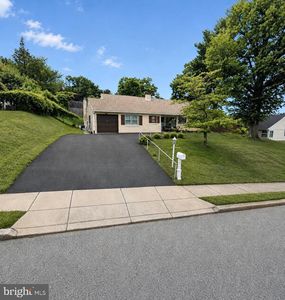 Property at 8814 Tyson Rd, Wyndmoor, PA