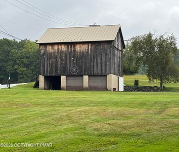 458 Briscoe Mountain Rd