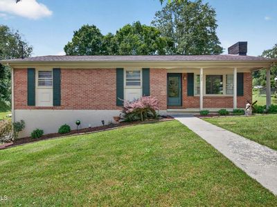 302 Seminole Rd