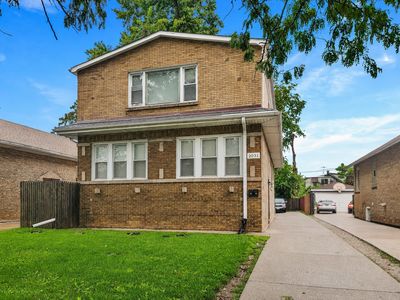 Property at 2031 S 5th Ave, Maywood, IL