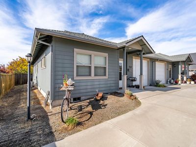 753 SW Kinsington Ct