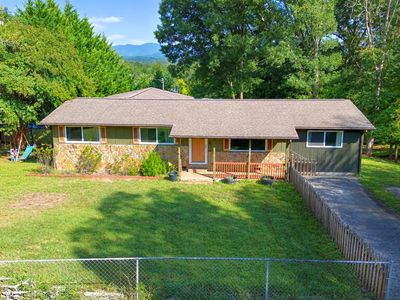 516 Hillcrest Dr