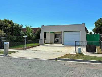 355 Calle Mariposa