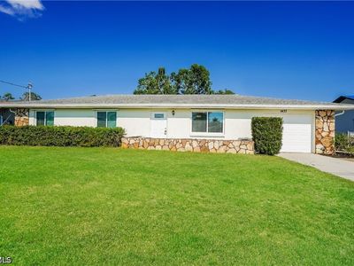 1437 SE 14th Ter
