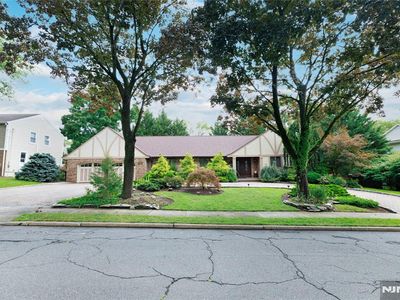 806 Stella Ct