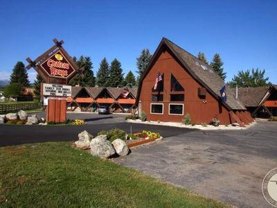 1505 Broadway Ave S #105