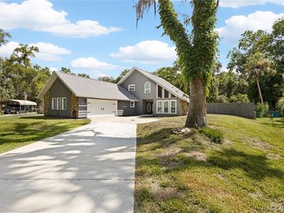 Property at 30 River Trail Dr, Inglis, FL