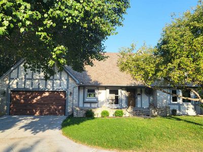 1319 N Covington Cir