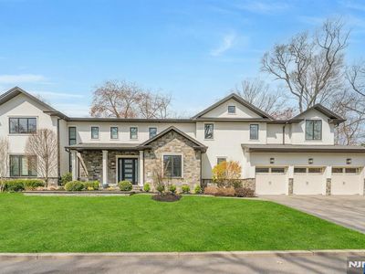 45 Brook Way