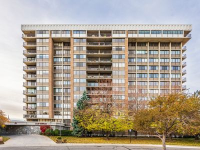 241 N Vine St APT 205W