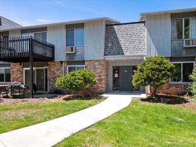 920 E Old Willow Rd Unit 202