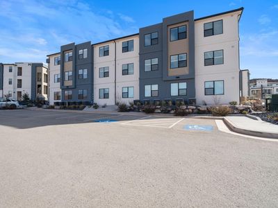 206 N Chaparral Dr #101