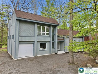 Property at 3120 Greenbriar Dr, East Stroudsburg, PA