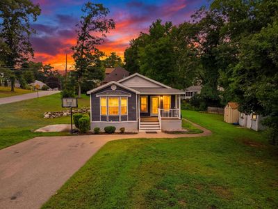 10 Nolet Avenue