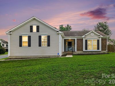 Property at 109 Brookstone Dr, Mount Holly, NC