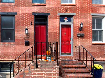 232 E Barney St