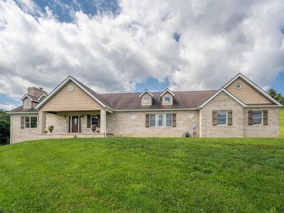 81 Homestead Ln