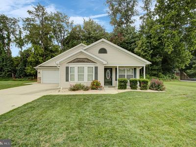 101 Colonial Ct