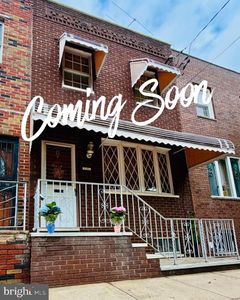 831 Moore St