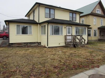 104 Maple St