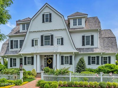 116 New York Boulevard