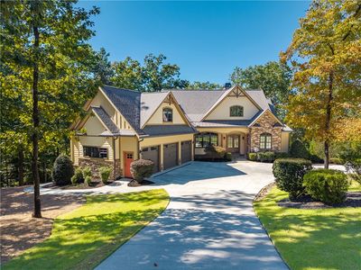 700 Lakestream Ct