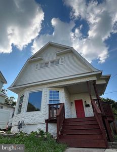 225 Vine St