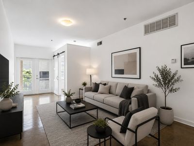 1803 Broadway APT 318