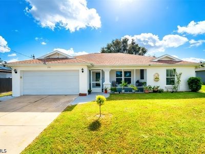 3221 NE 15th Pl