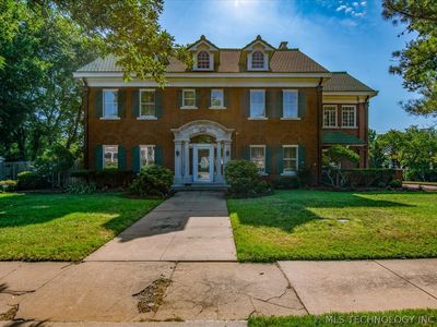 1110 S Cherokee Ave