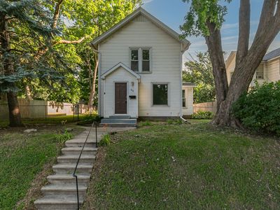 810 W 14th St