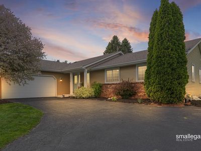 6968 Camino Del Rey Dr NE