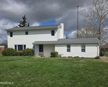 1997 E Main St
