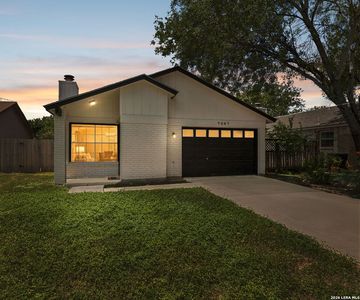 7267 Hardesty