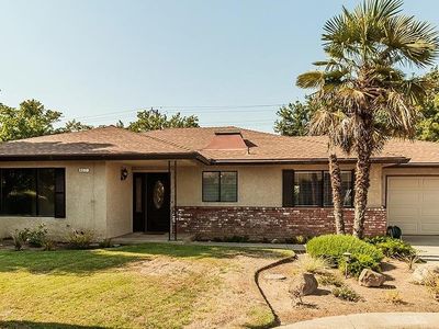 6377 N Millbrook Ave