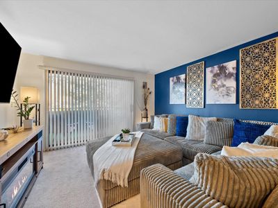 7001 North Green Bay AVENUE UNIT A