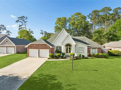 673 Sweet Bay Dr